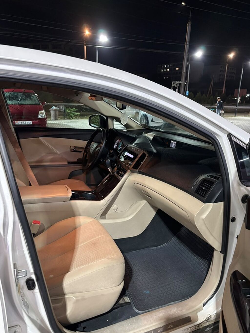 Toyota Venza: 2010 г., 2.7 л, Автомат, Бензин, Кроссовер: фото 6
