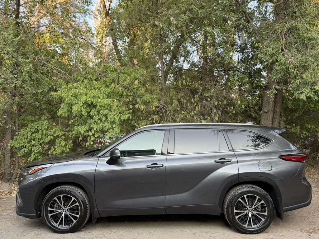Toyota Highlander: 2021 г., 3.5 л, Бензин, Кроссовер: фото 4