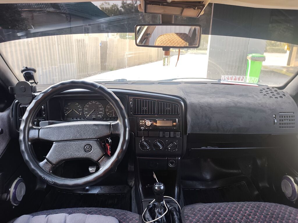 Volkswagen Passat: 1988 г., 1.8 л, Механика, Газ, Седан: фото 8
