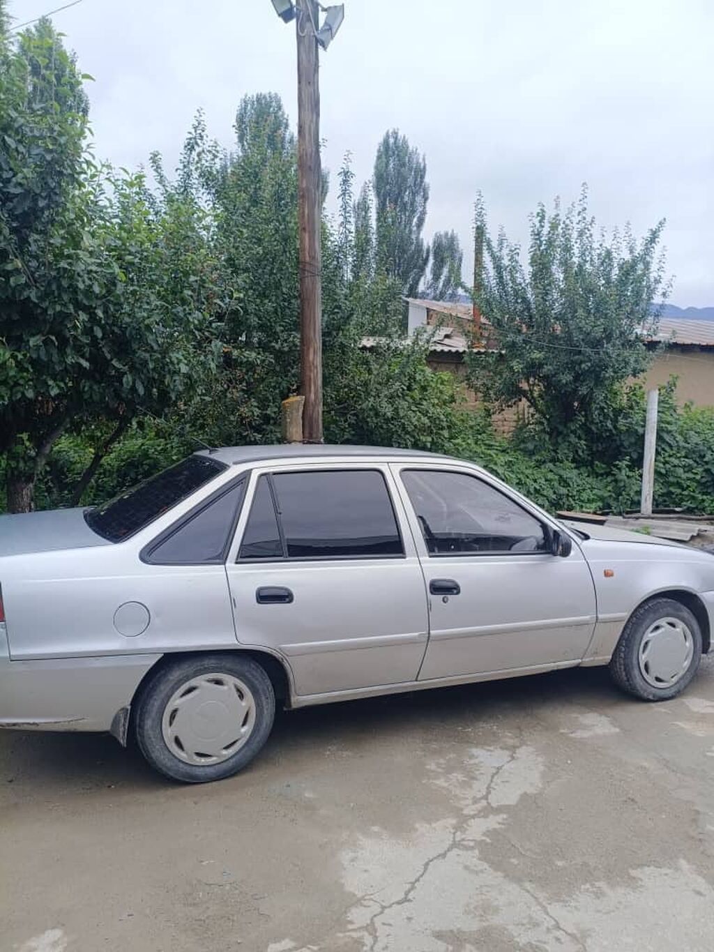 Daewoo Nexia: 2012 г., 1.5 л, Механика, Бензин, Седан: фото 4