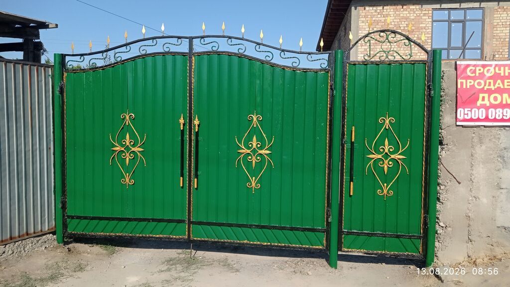 Продаётся дом с участком. - Планировка: прихожая, отдельная: фото 1