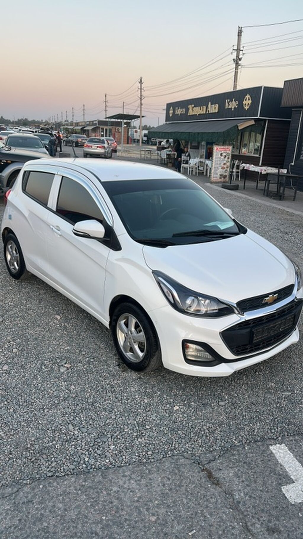 Chevrolet Spark: 2020 г., 1 л, Автомат, Бензин, Хэтчбэк: фото 1
