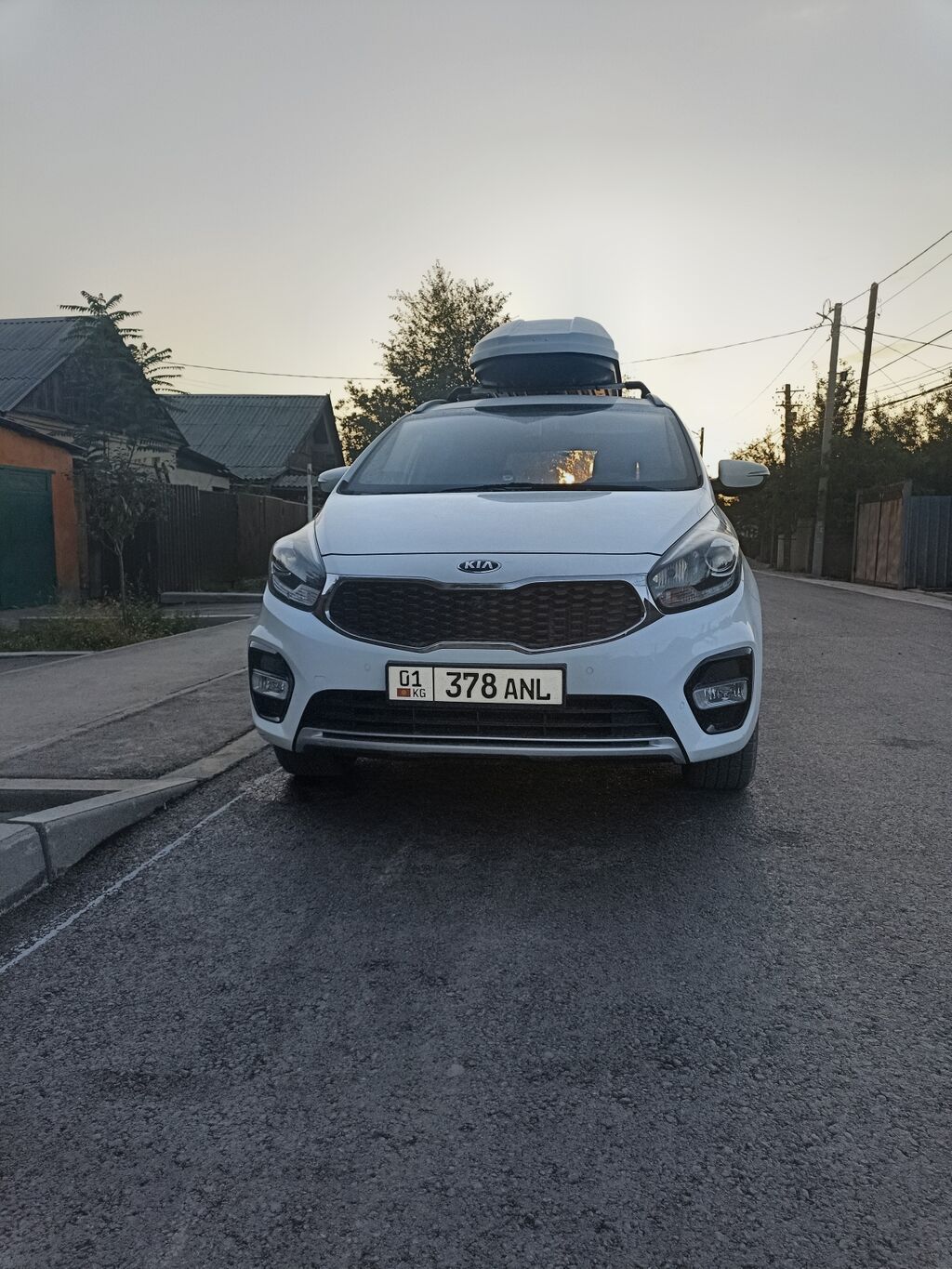 Kia Carens: 2018 г., 1.7 л, Робот, Дизель, Минивэн: фото 1