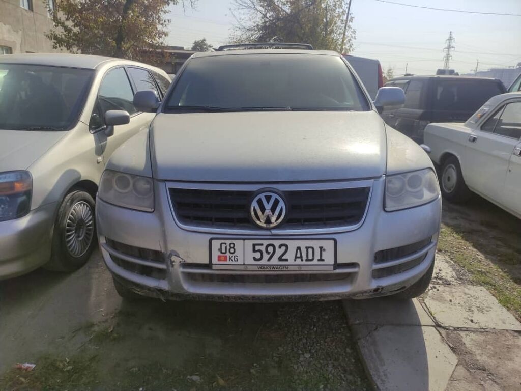Volkswagen Touareg: 2004 г., 3.2 л, Автомат, Газ, Внедорожник: фото 3