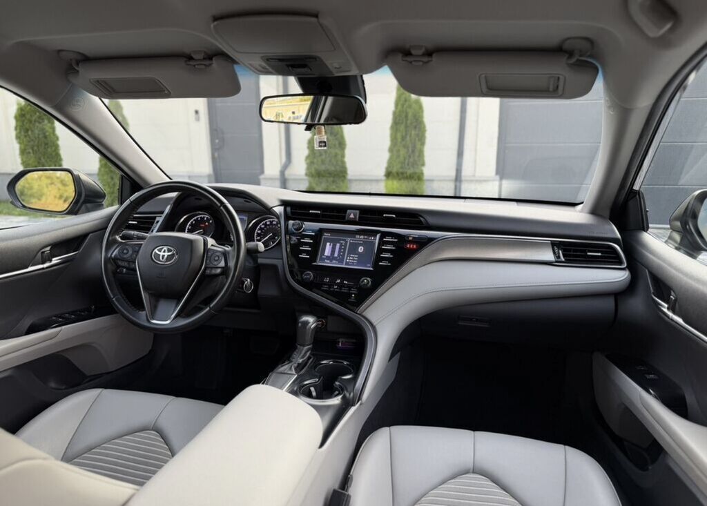 Toyota Camry: 2019 г., 2.5 л, Автомат, Бензин, Седан: фото 6