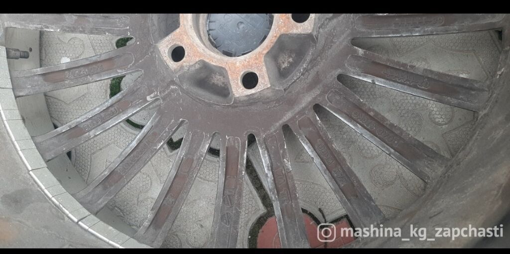 Колеса в сборе 275 / 45 / R 20, Зима, Б/у, Комплект, Внедорожные (АТ/МТ), Литые, отверстий - 5: фото 3
