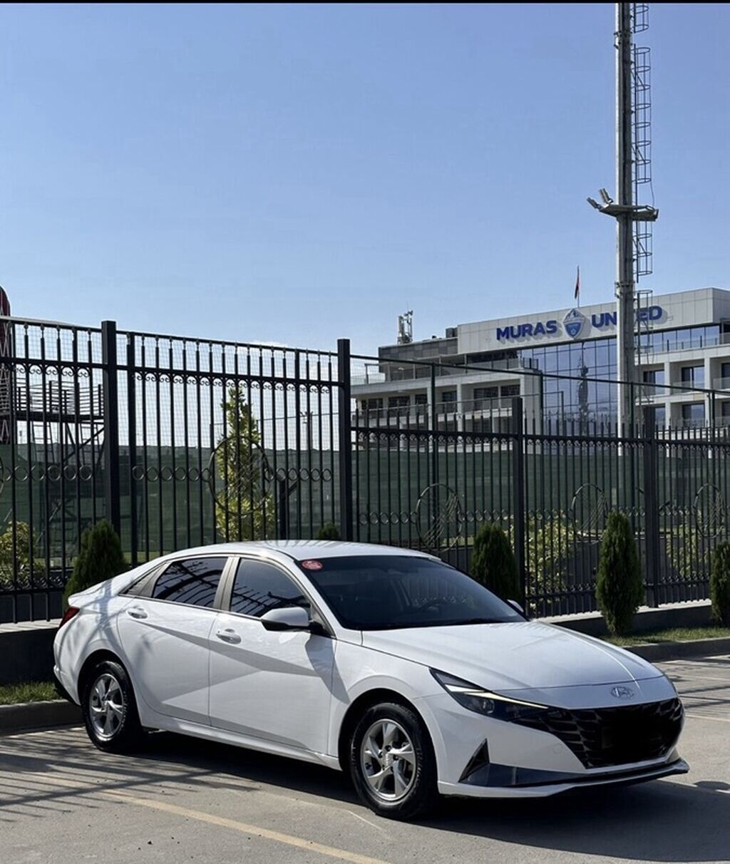 Hyundai Avante: 2022 г., Автомат, Газ: фото 2