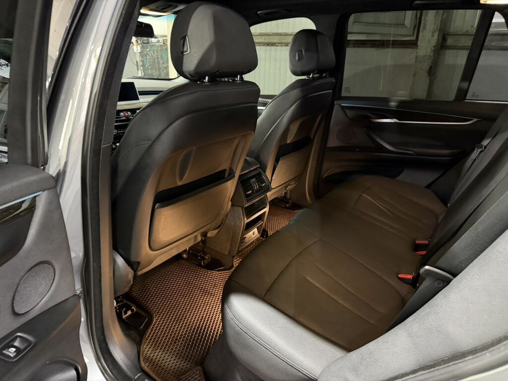 BMW X5: 2016 г., 3 л, Автомат, Бензин, Кроссовер: фото 8