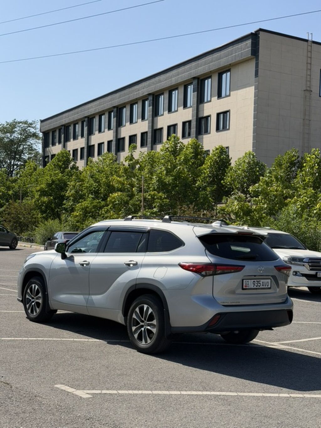 Toyota Highlander: 2020 г., 3.5 л, Автомат, Бензин, Кроссовер: фото 6