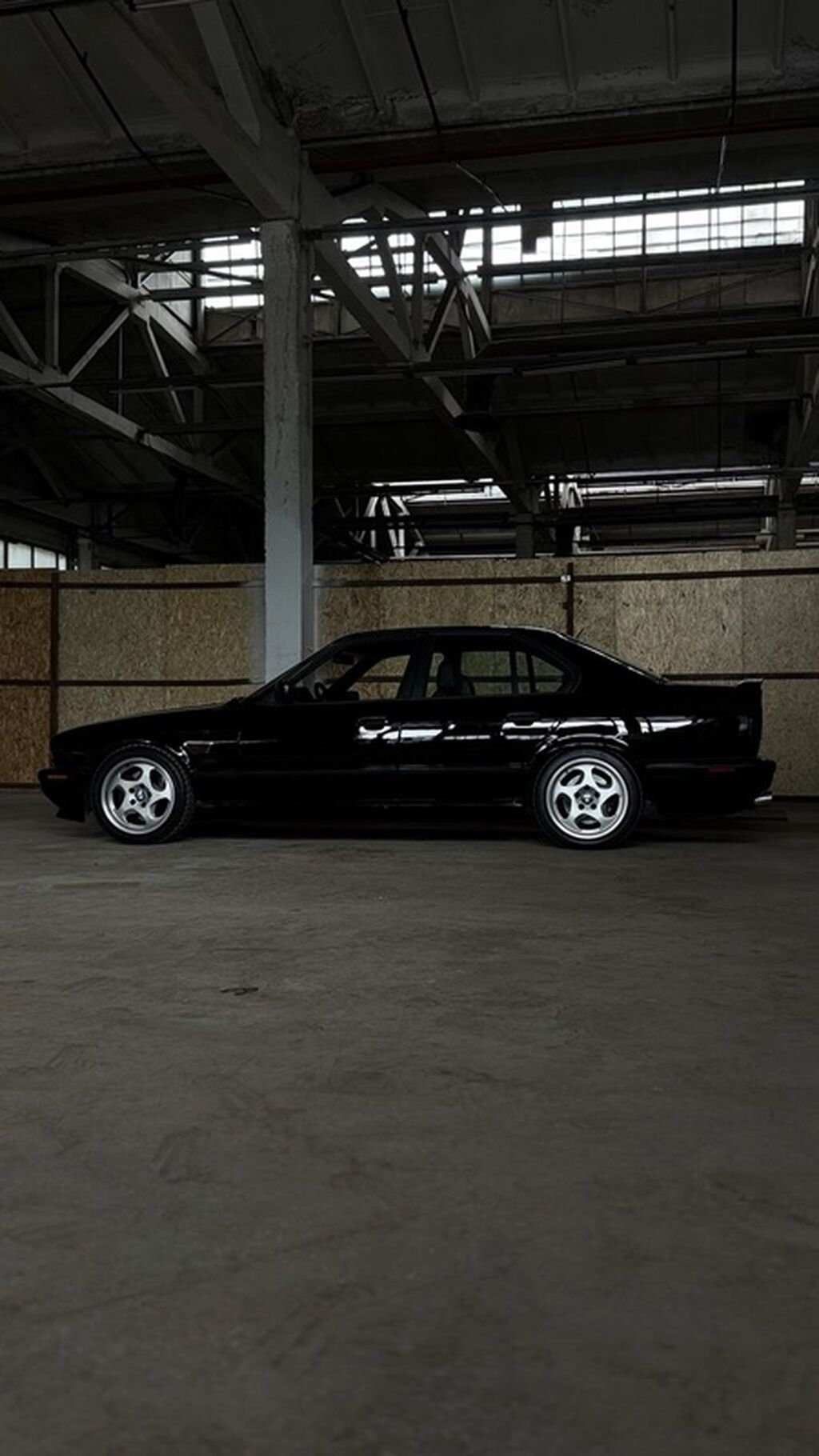 BMW M5: 1991 г., Механика, Бензин, Седан — фото 5