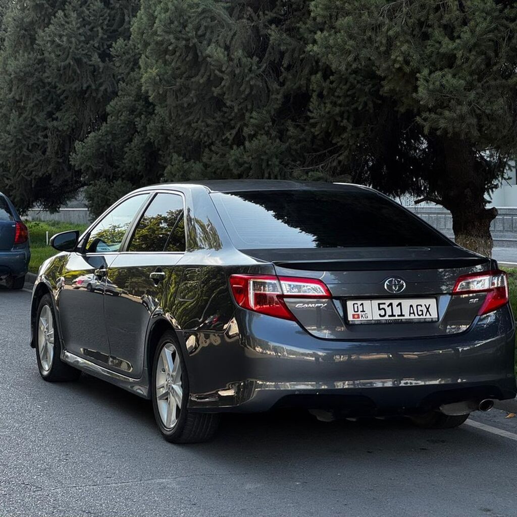Toyota Camry: 2012 г., 2.5 л, Типтроник, Бензин, Седан: фото 1