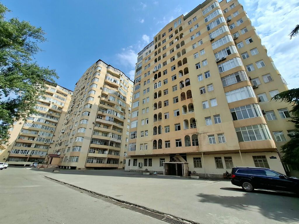 5 otaqlı, Yeni tikili, 166 kv. m