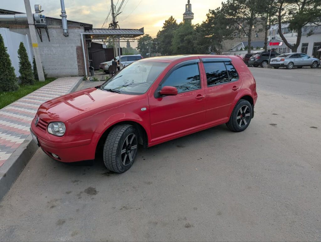 Volkswagen Golf: 2001 г., 2 л, Автомат, Бензин, Хэтчбэк: фото 2