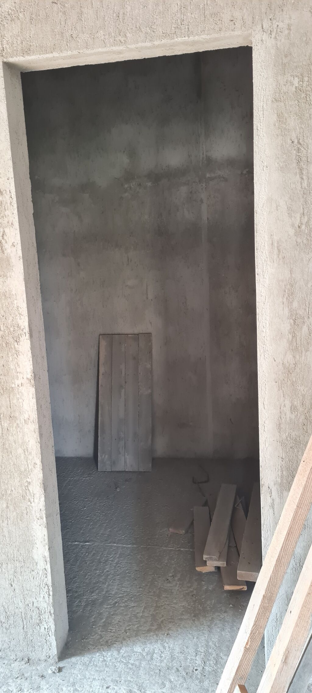 Kürdəxanı qəs. 4 otaqlı, 90 kv. m, Kredit yoxdur, Təmirsiz