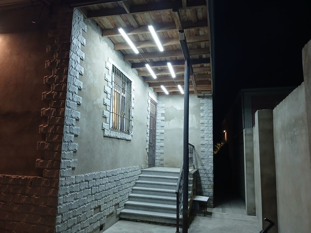 4 otaqlı, 120 kv. m, Yeni təmirli