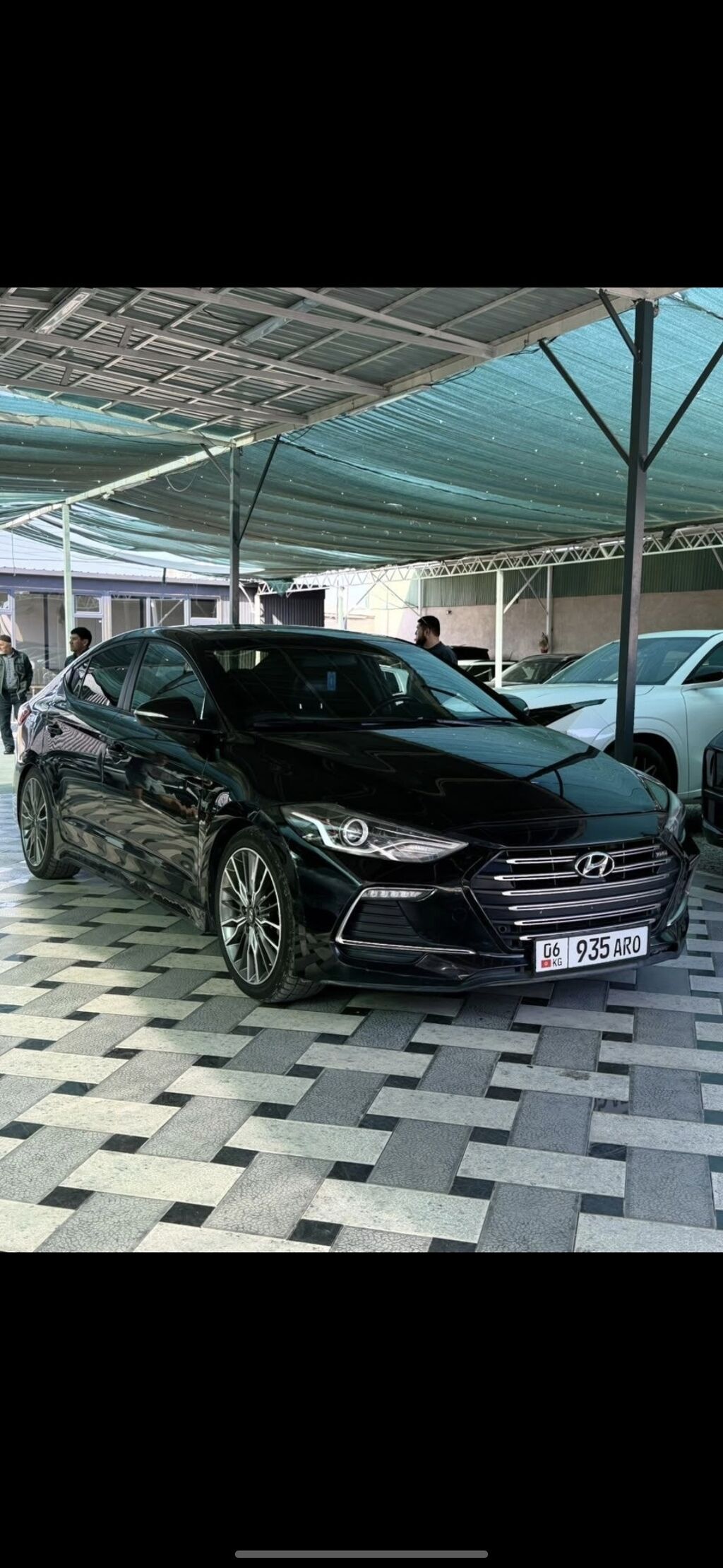 Hyundai Avante: 2018 г., Автомат, Бензин, Седан: фото 1