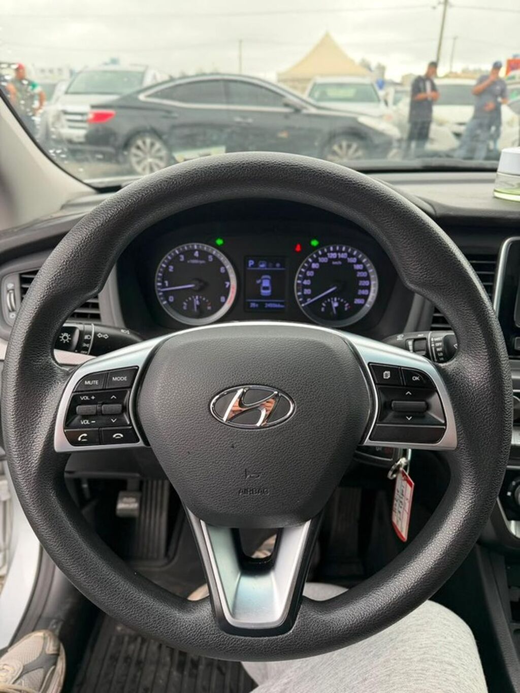 Hyundai Sonata: 2019 г., 2 л, Автомат, Газ, Седан: фото 2
