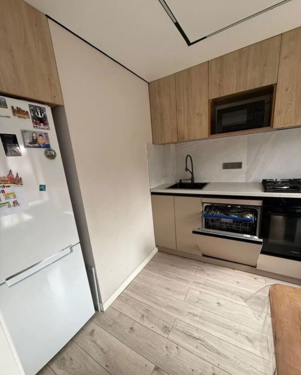 3 комнаты, 58 м², Бишкек Парк ТРЦ Индивидуалка, 2 этаж, Евроремонт: фото 2