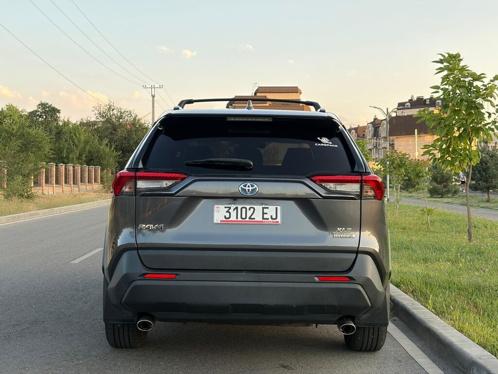 Toyota RAV4: 2020 г., 2.5 л, Автомат, Гибрид, Кроссовер: фото 5