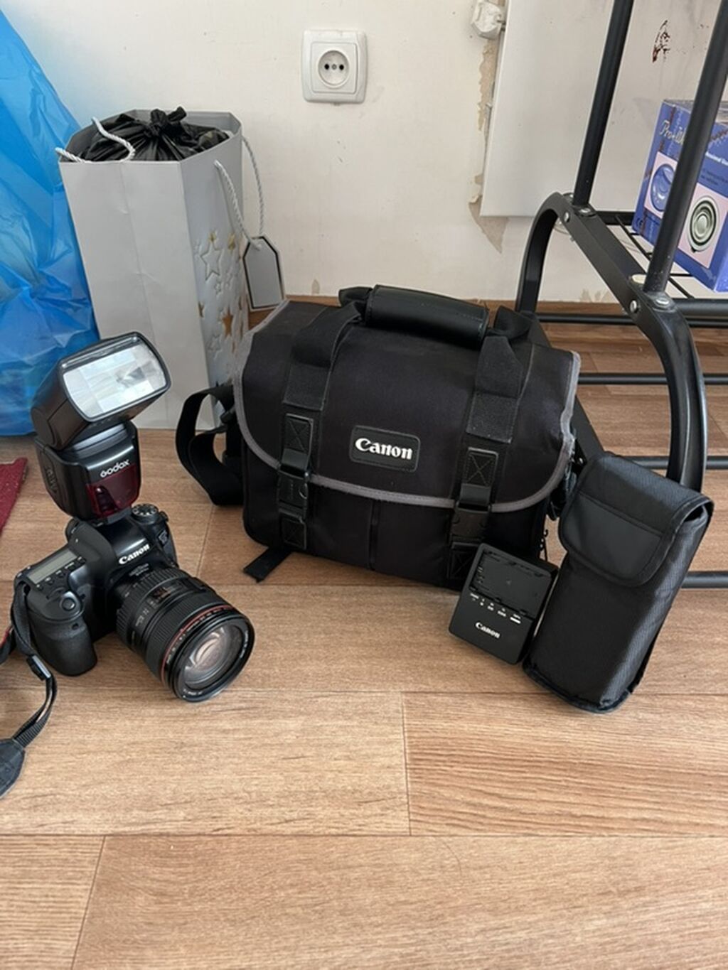 Зеркальная камера Canon EOS 6D в комплекте с объективом Canon EF: фото 5