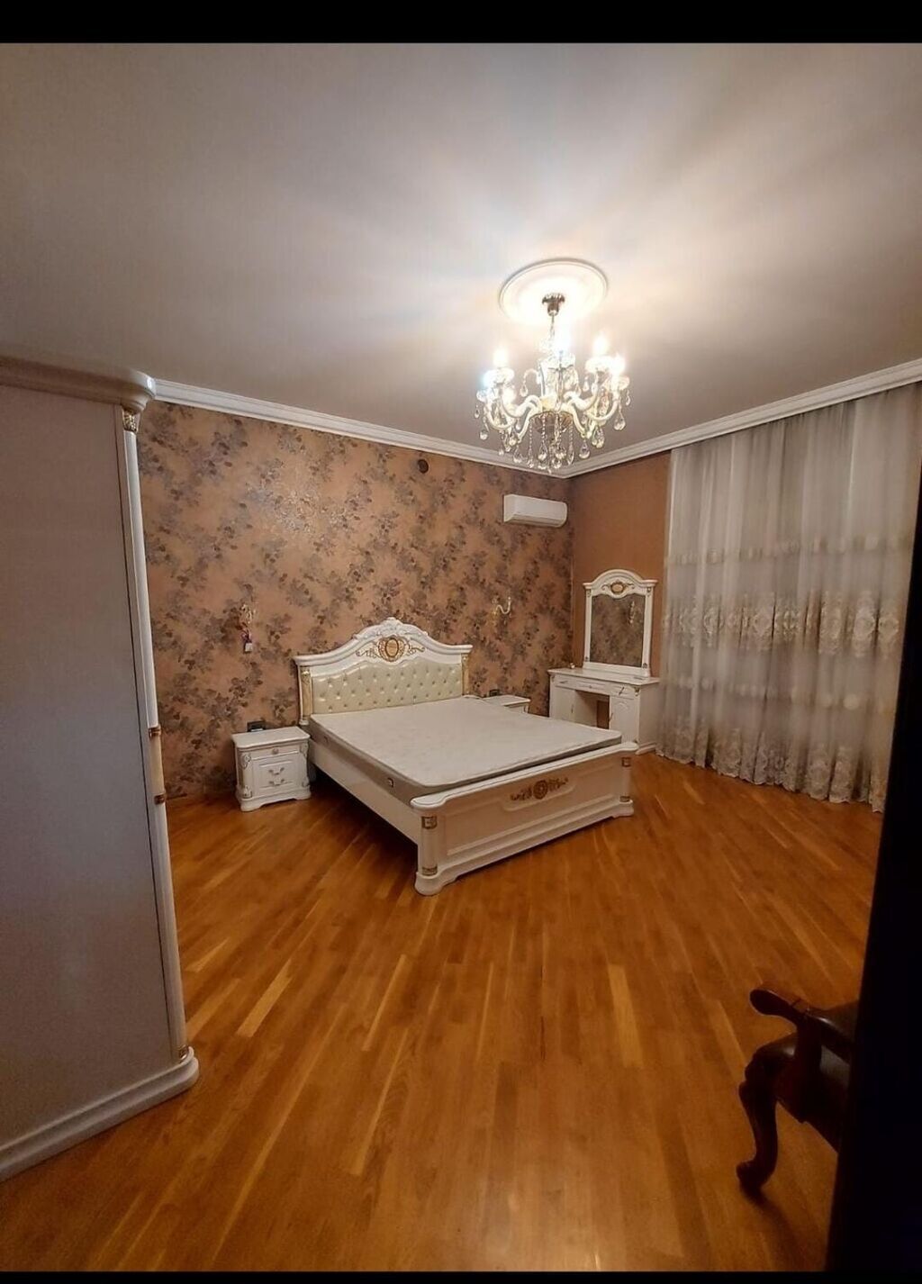 150 kv. m, 6 otaqlı, İnternet, Telefon, Qaz