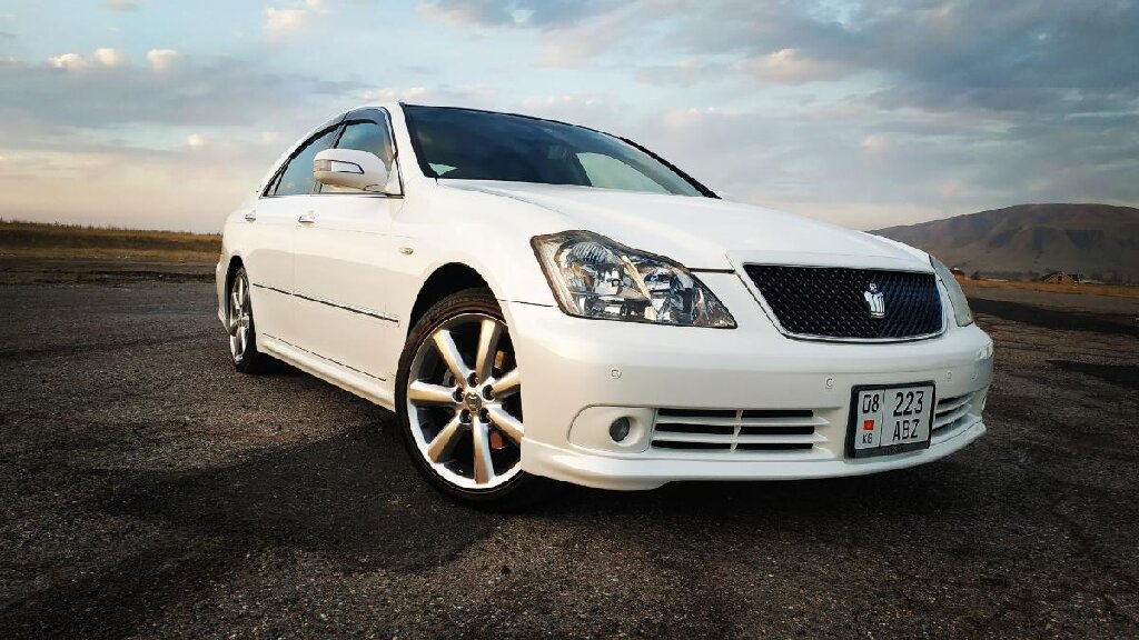 Toyota Crown athlete 2010