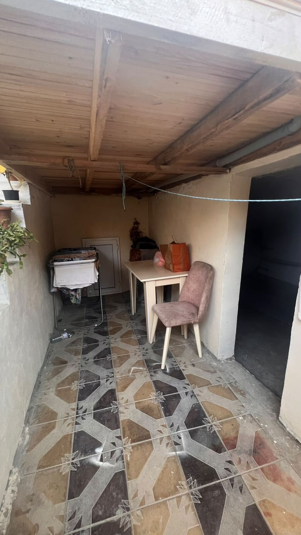 Xirdalanda 5 nom mektebin yaxinliginda kursulu altı qaracli 4 otagli