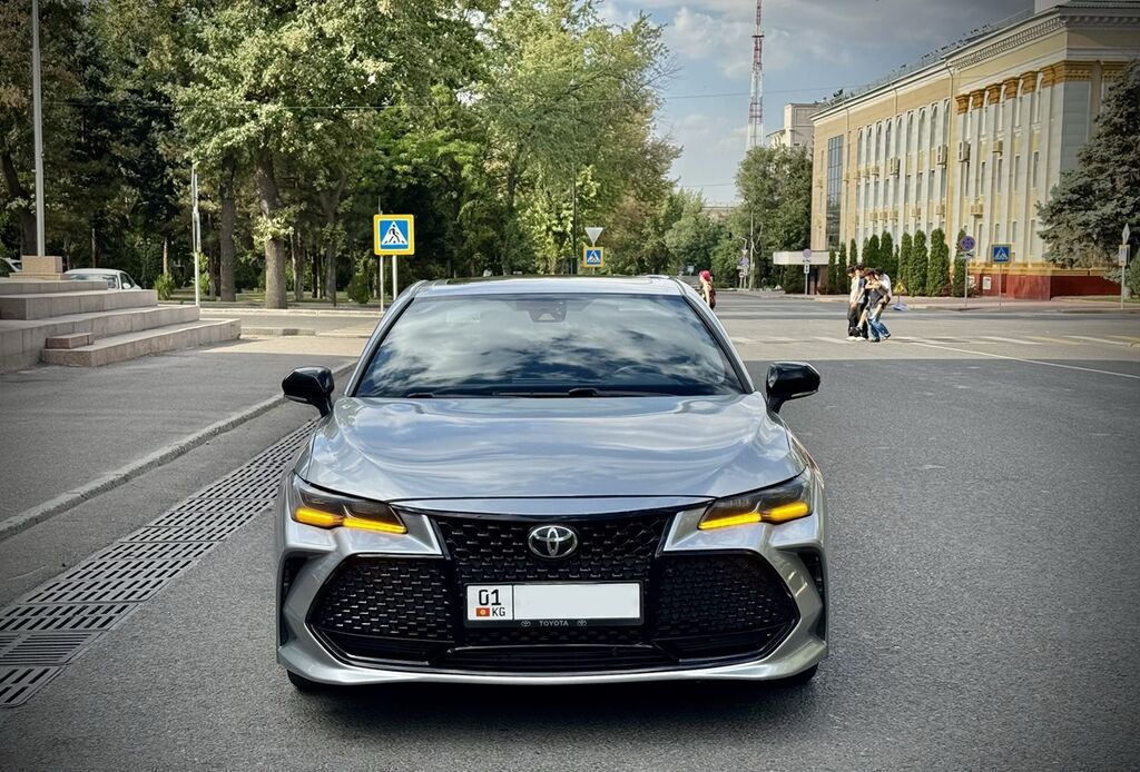 Toyota Avalon: 2018 г., 3.5 л, Автомат, Бензин, Седан: фото 2