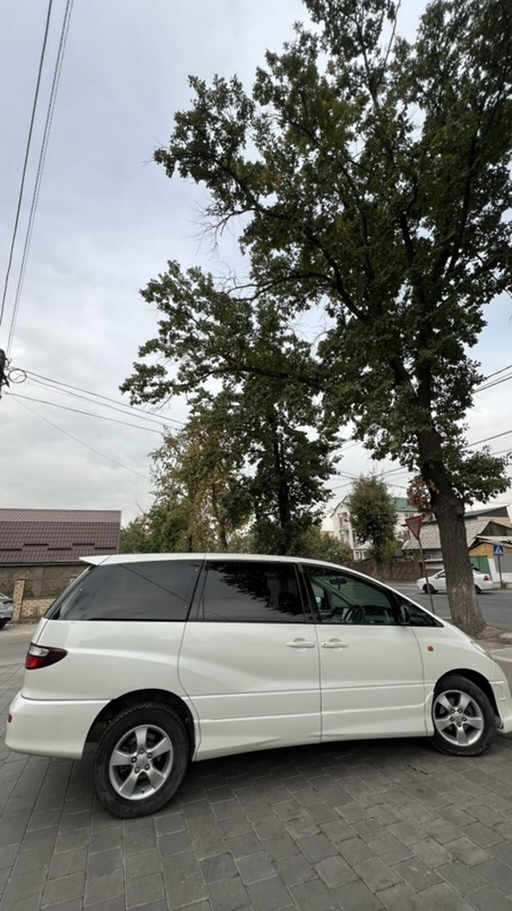 Toyota Estima: 2002 г., 2.4 л, Автомат, Бензин, Минивэн: фото 6