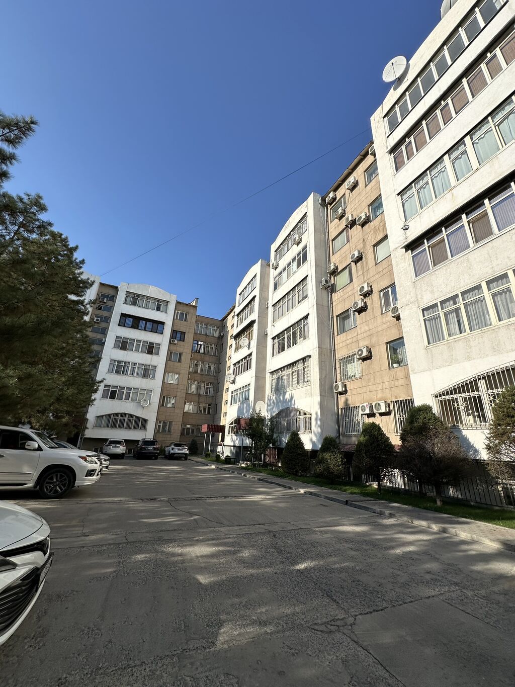 4 комнаты, 178 м², Золотой квадрат Индивидуалка, 5 этаж, Старый ремонт: фото 2