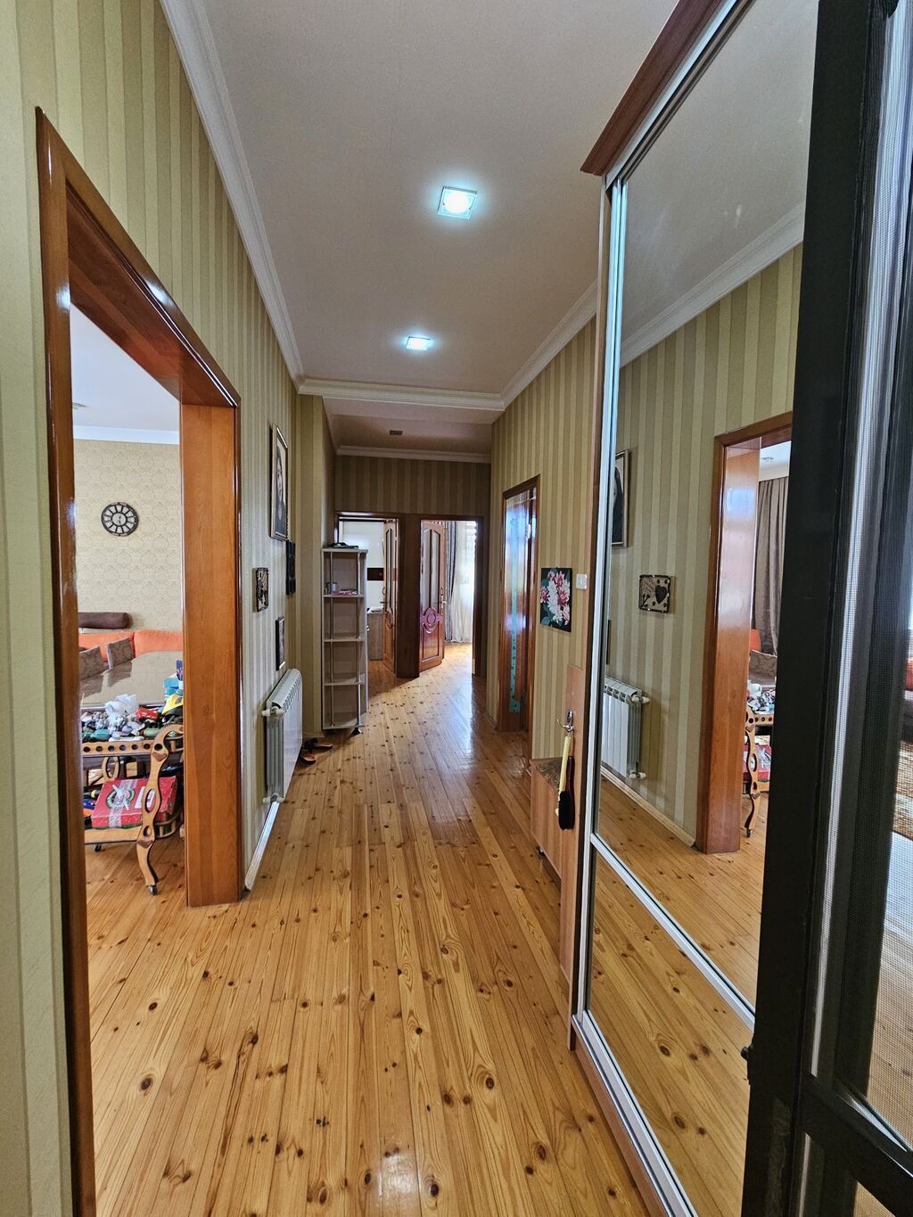 3 otaqlı, 92 kv. m, Kredit yoxdur, Yeni təmirli