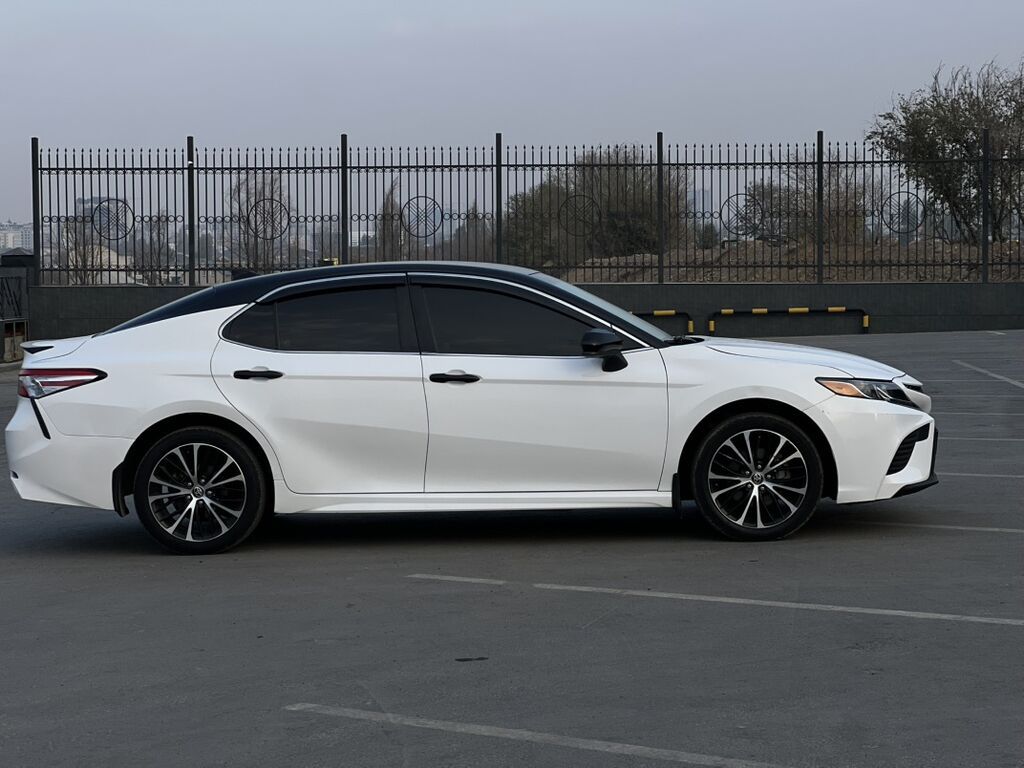 Toyota Camry: 2024 г., Автомат, Гибрид, Седан: фото 8