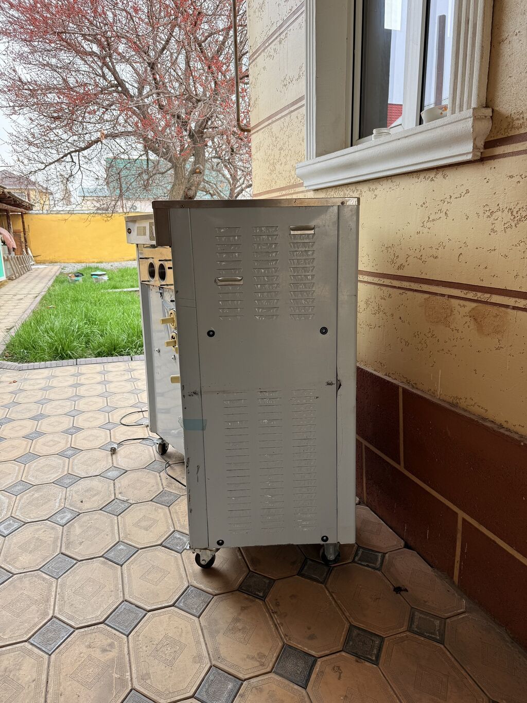Чень срочно Аппарат для мягкого мороженого Donper CKX200PRO-A19: фото 4