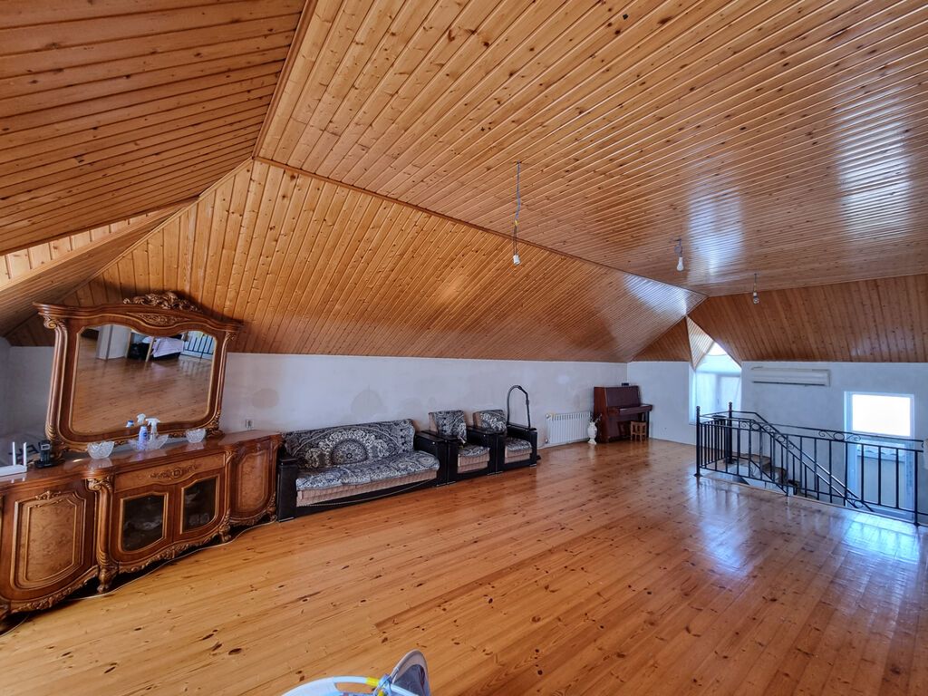 Bakı, 5 otaqlı, Köhnə tikili, 220 kv. m