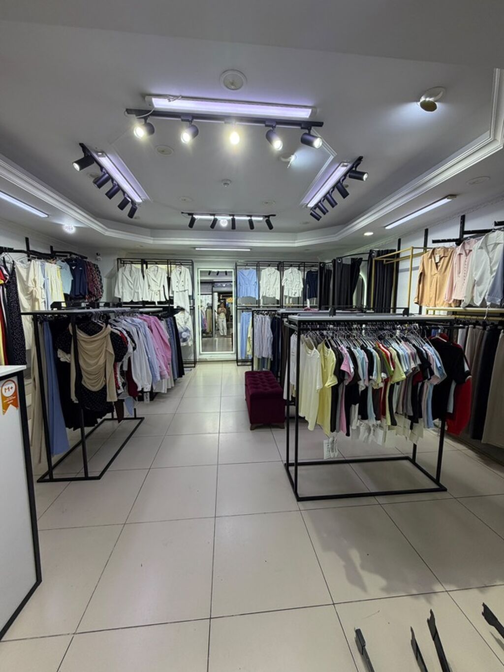 Часть бутика, 50 м², Бета Сторес, С ремонтом, Действующий, С оборудованием