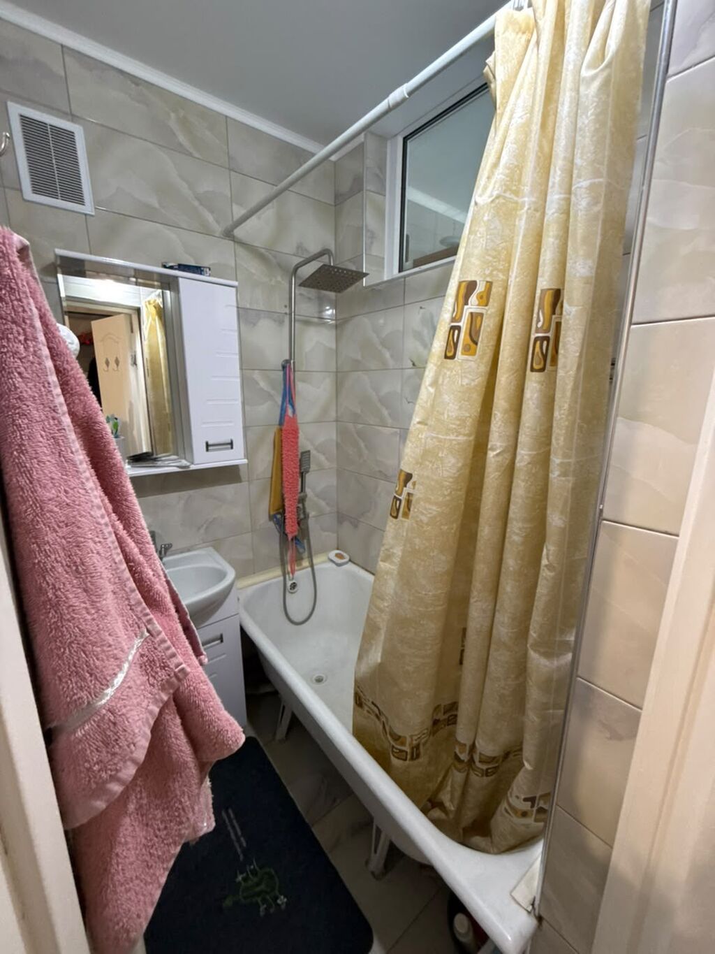 3 комнаты, 70 м², 5 мкр Индивидуалка, 5 этаж, Косметический ремонт: фото 7