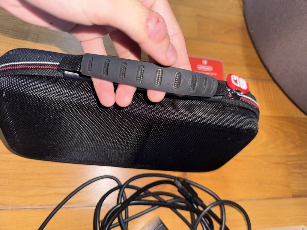 Nintendo Switch V1 Unpatched (Германия) | Полный комплект Продаю: фото 1