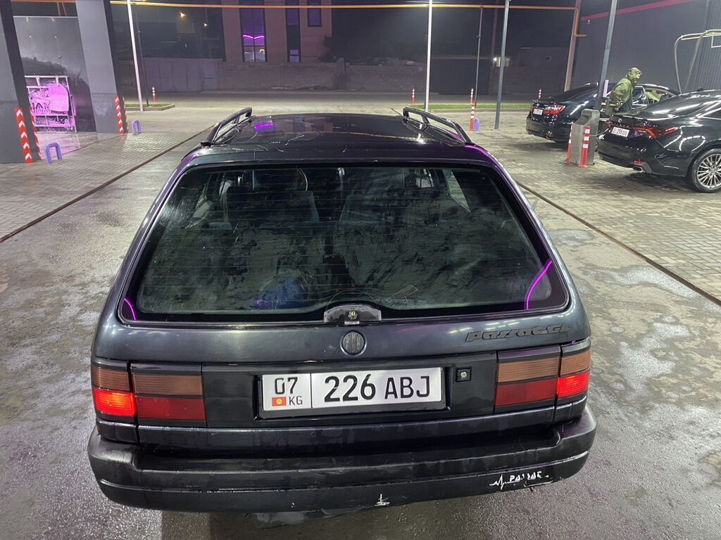 Volkswagen Passat Variant: 1991 г., 1.8 л, Механика, Бензин, Универсал: фото 3