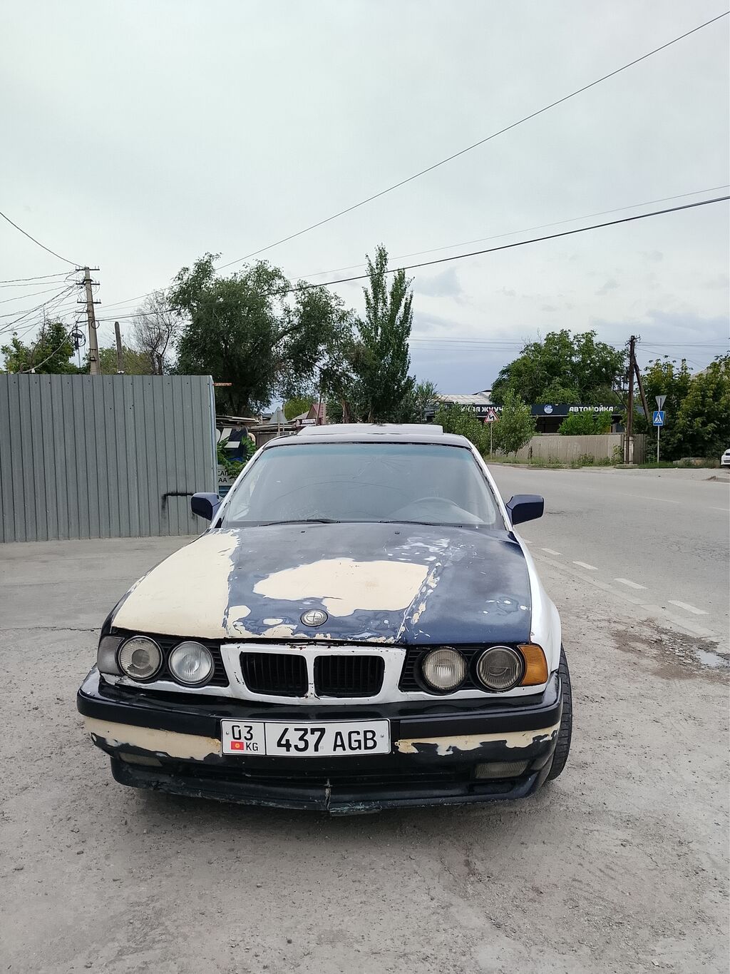BMW 525: 1990 г., 2.5 л, Механика, Бензин, Седан: фото 2