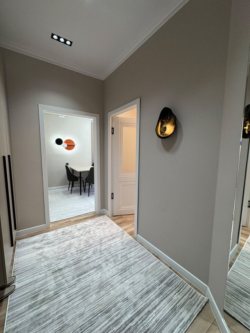 2 комнаты, 42 м², Тунгуч мкр Элитка, 13 этаж, Дизайнерский ремонт: фото 1