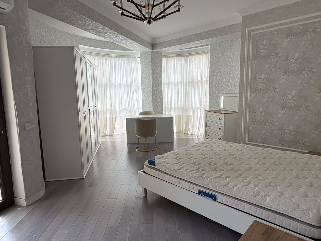 ✨ Nərimanovda, Təbriz Küçəsində "Estal MTK"-da 218 m² Lüks 5 Otaqlı