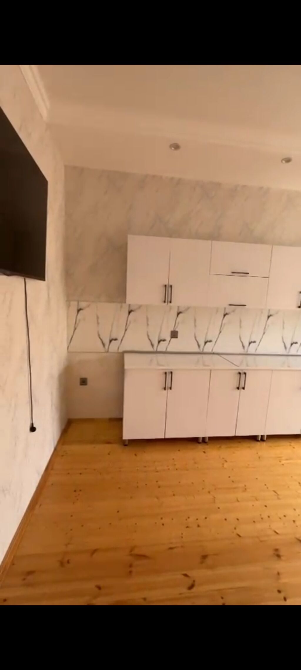 M.Ə.Rəsulzadədə 4 otaqlı həyət evi kirayə verilir, 120 m², 450 AZN/ay, şəkil 2 / 12