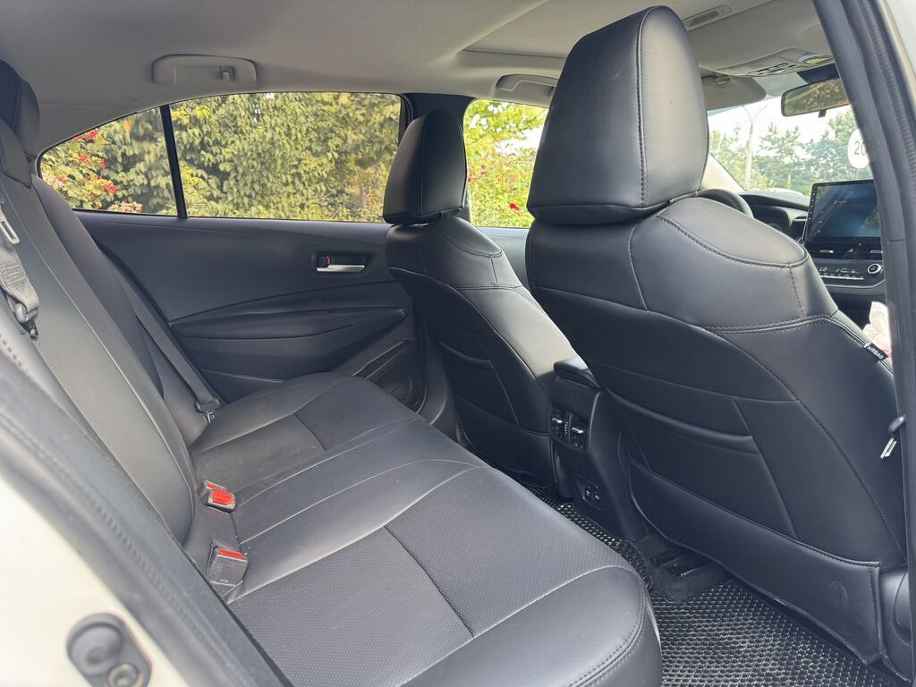 Toyota Corolla: 2019 г., 1.8 л, Вариатор, Гибрид, Седан: фото 8