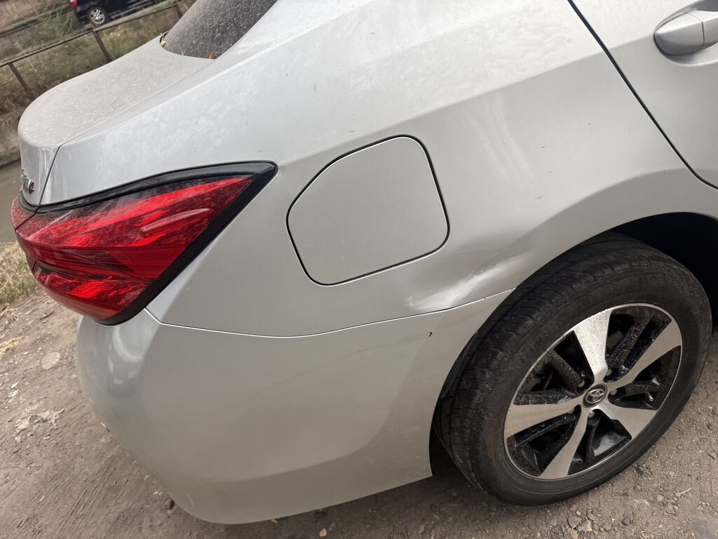 Toyota Levin: 2020 г., 1.8 л, Автомат, Гибрид, Седан: фото 2