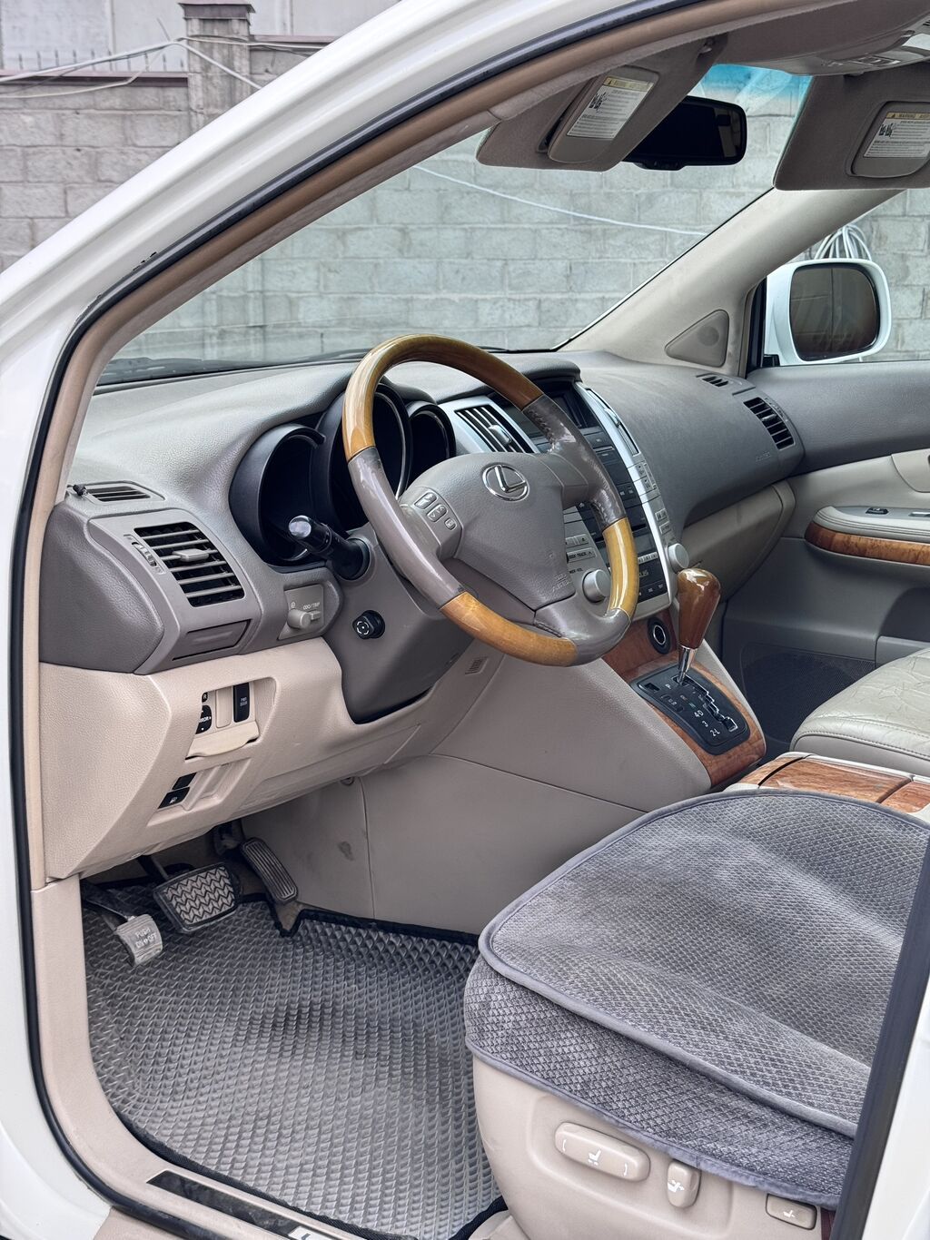 Lexus RX: 2008 г., 3.5 л, Автомат, Бензин, Внедорожник: фото 3