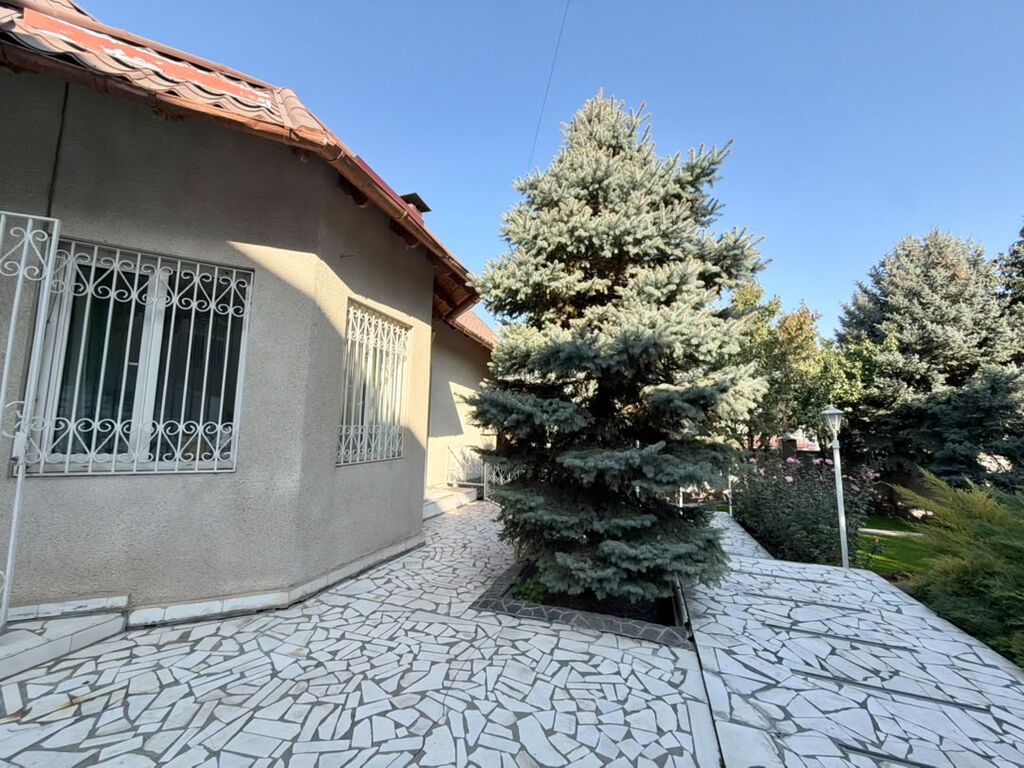 A house for rent in the Orto-Sai village. The safest area with clean: фото 6