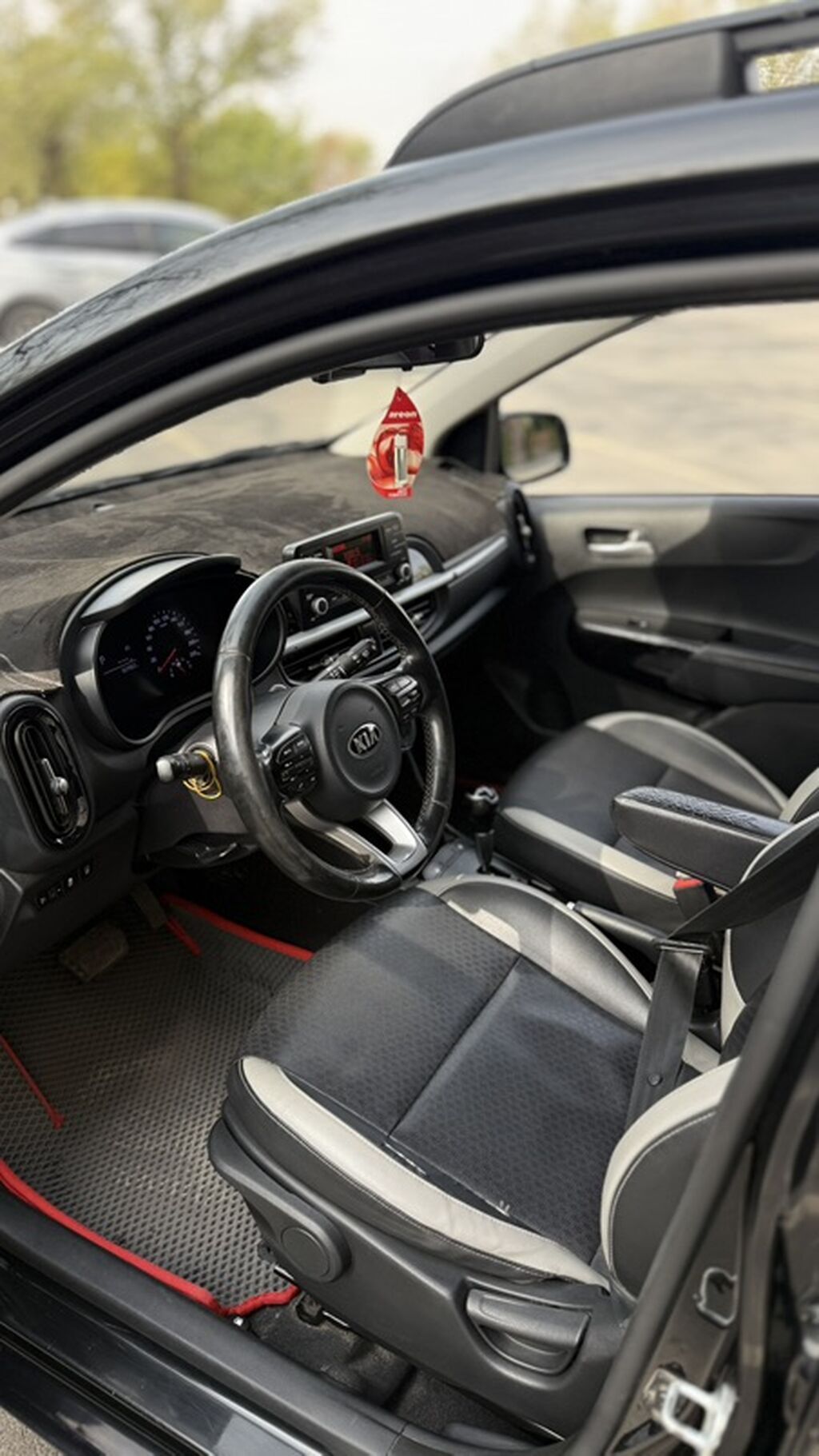 Kia Morning: 2017 г., 1 л, Автомат, Бензин, Хэтчбэк: фото 5
