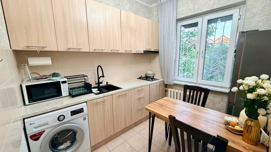 2 комнаты, 48 м², Дордой Плаза ТРЦ 105 серия, 5 этаж, Евроремонт: фото 6