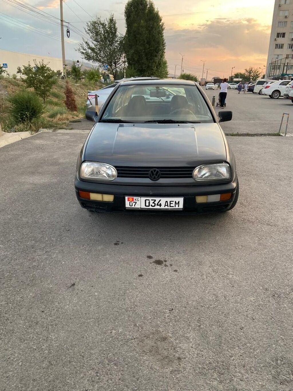 Volkswagen Golf: 1995 г., 1.6 л, Механика, Бензин, Хэтчбэк: фото 2