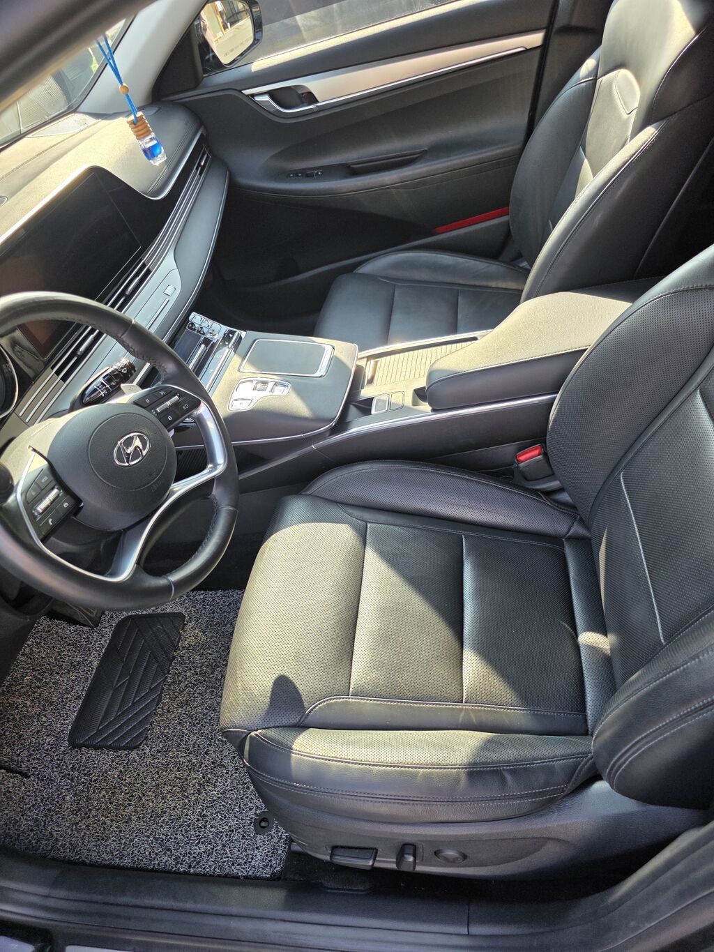 Hyundai Grandeur: 2020 г., Автомат, Гибрид, Седан: фото 6